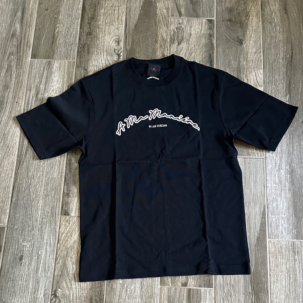 Nike Air Jordan Black Short Sleeve Tee Men’s Small Brand New!